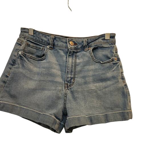 American Eagle Stretch Denim Cuffed Mom Jean Shorts Blue Casual Summer Size 4 - Picture 3 of 8